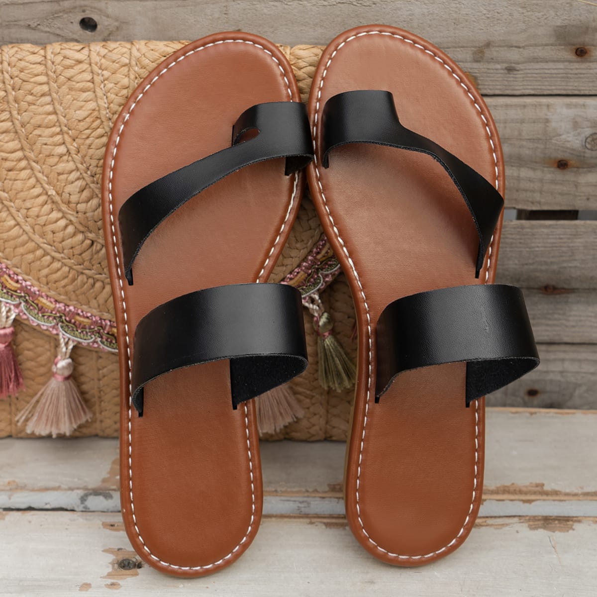 Ladies leather sandals