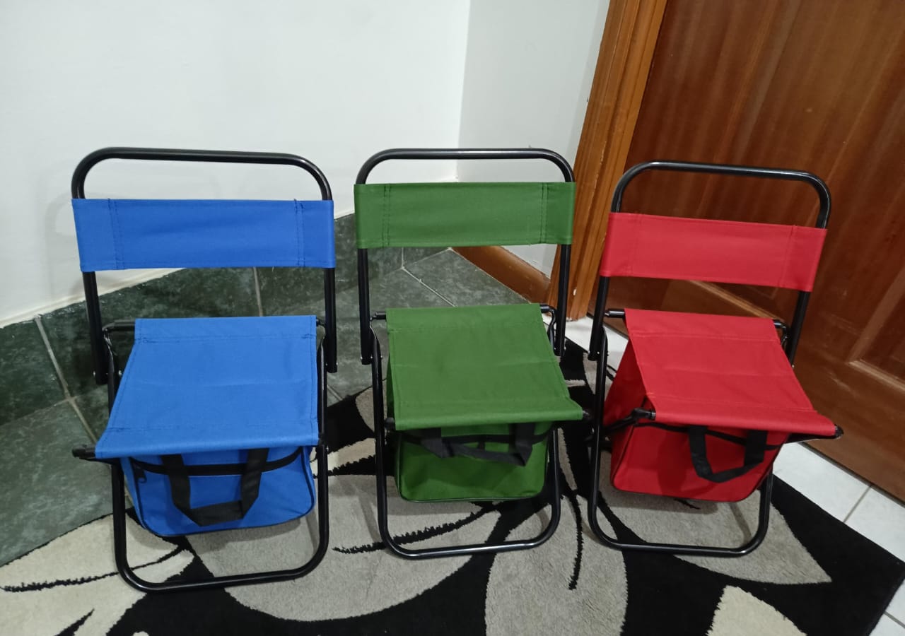 Foldable camping chair with storage pouch
