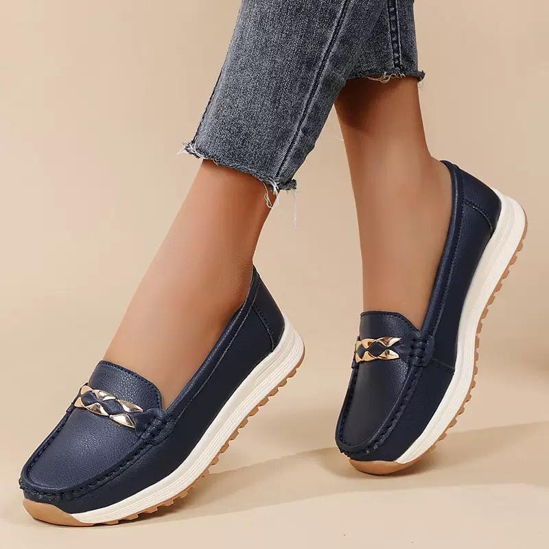 Orthopedic loafers