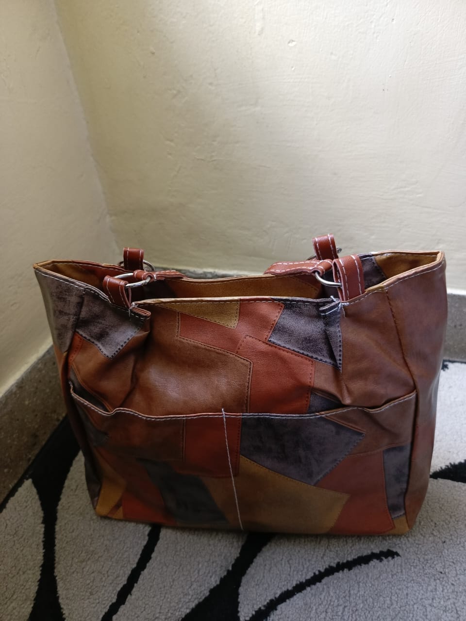 Geometry pattern solid colour underarm shoulder bags