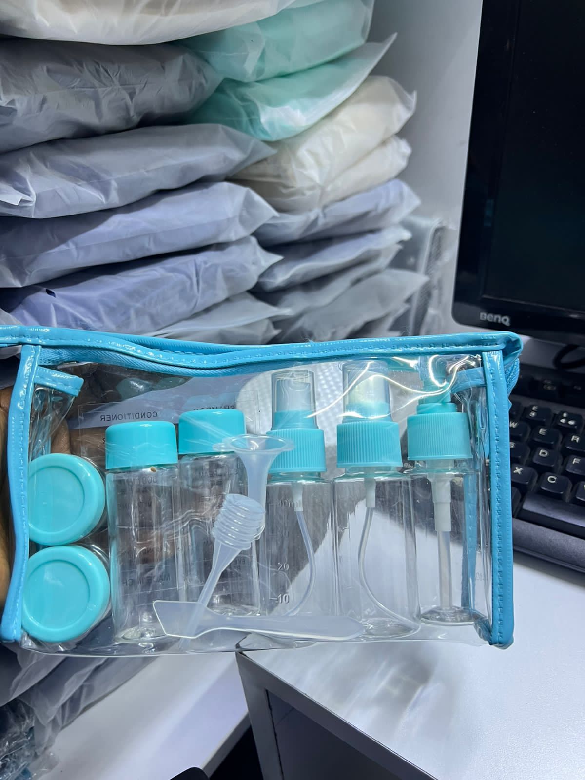 10pcs Set Refillable Travel Bottles Kit