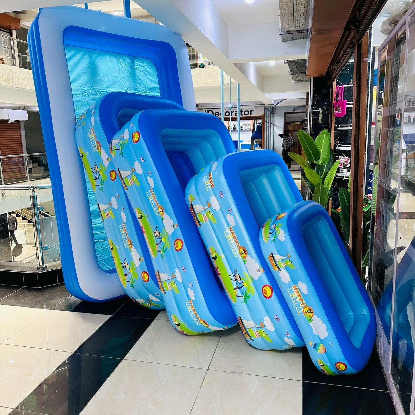 Summer Inflatable Swimming Pool for Kids/Family with Electric Pump