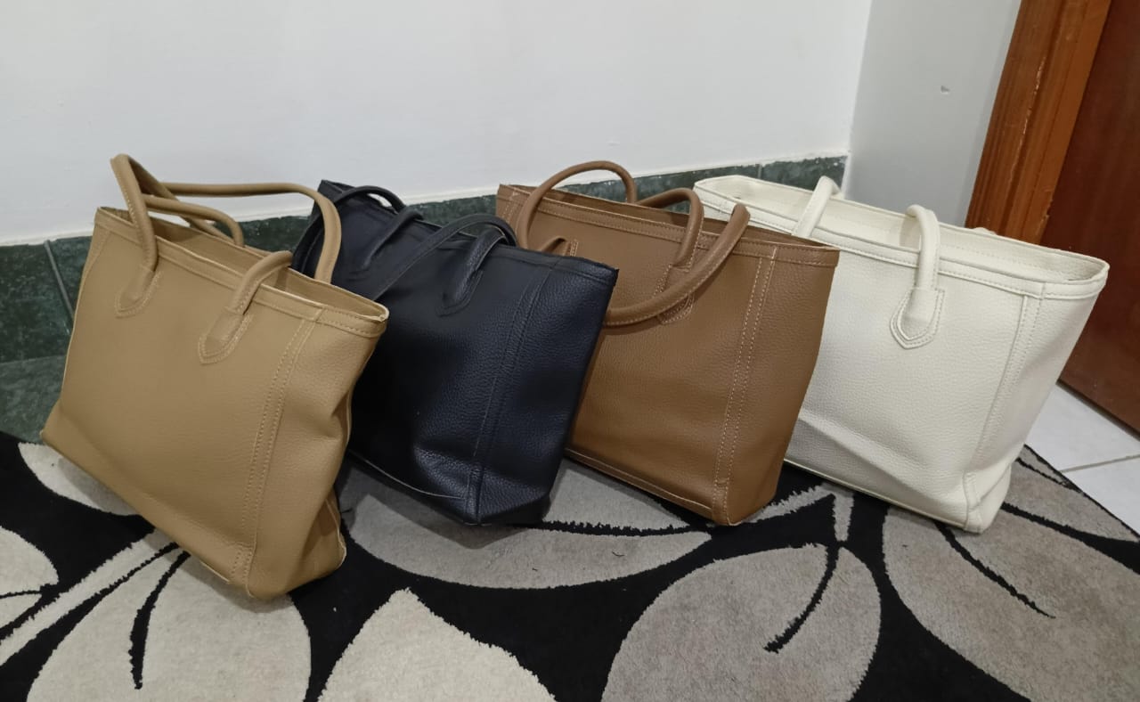 Minimalist elegant tote bag