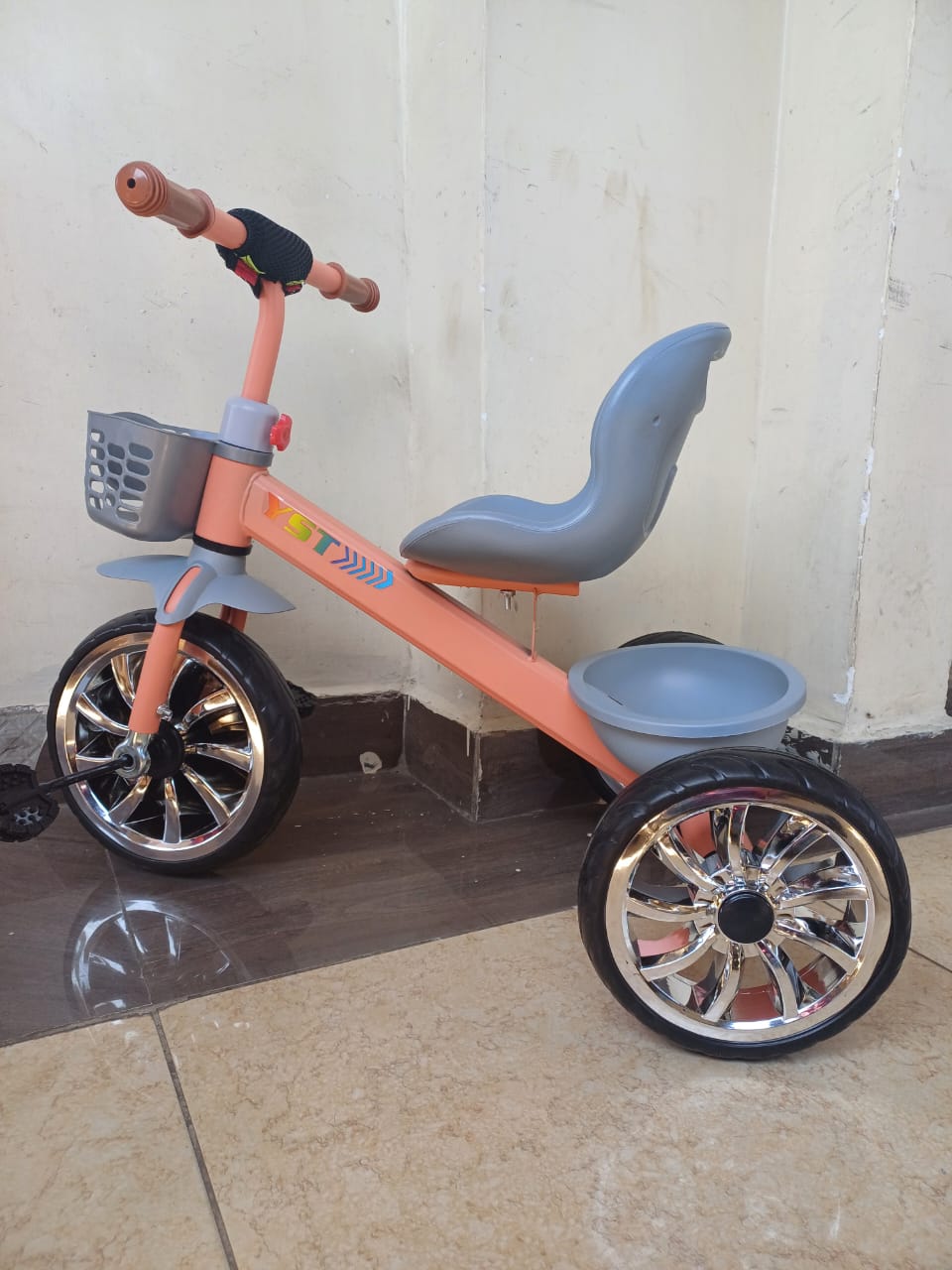 Kids' Tricycle