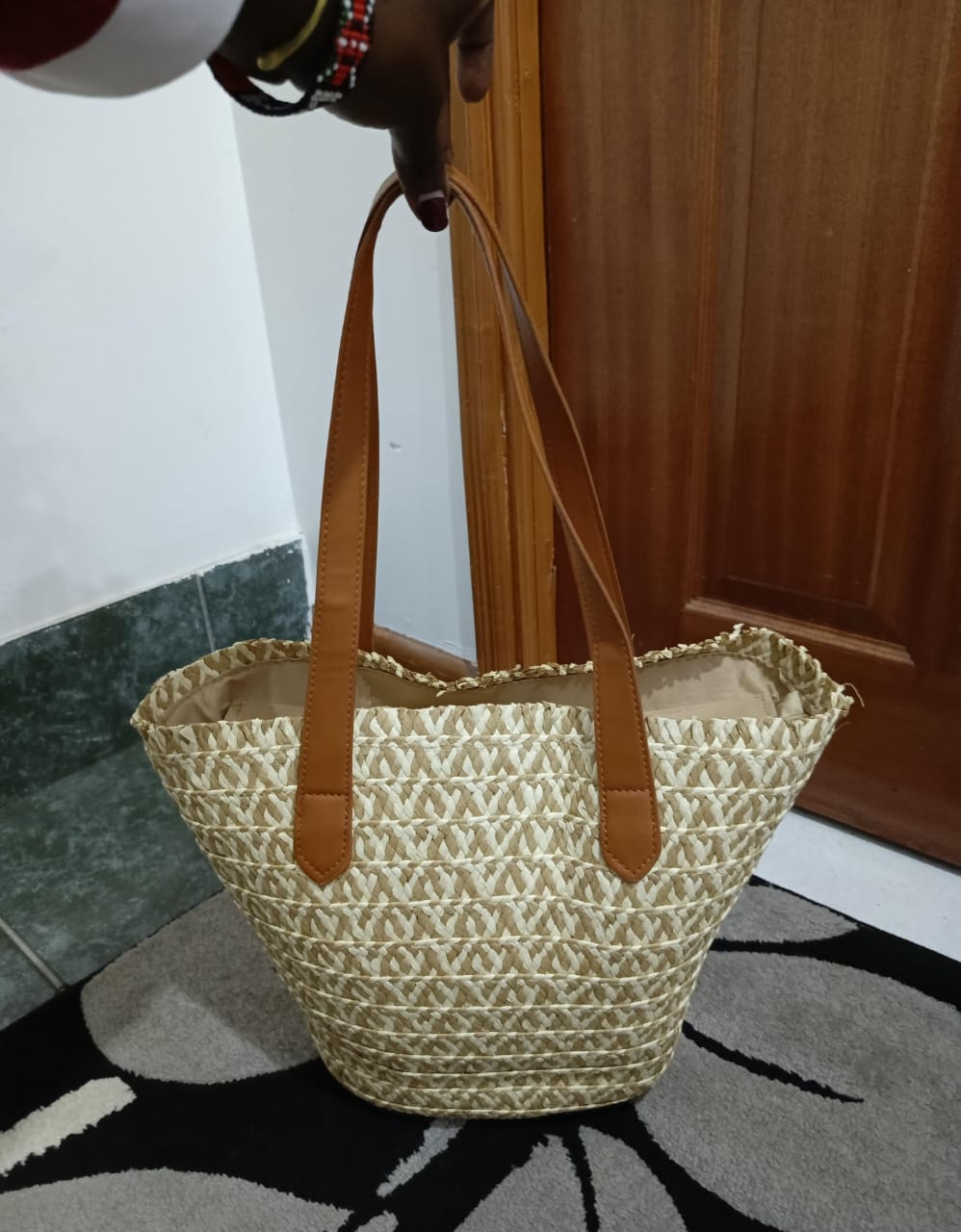 Women braided basket shoulder bag