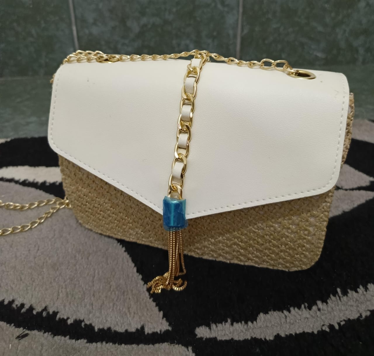 Multicolored diamond grid printed handbag