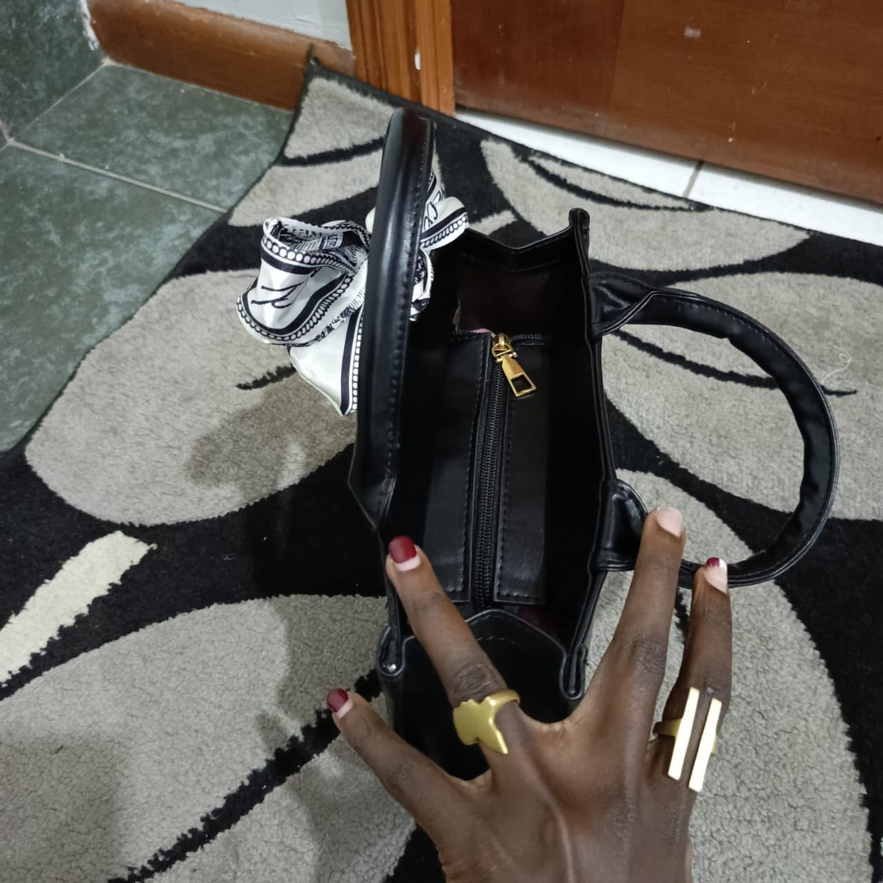 Fashionable summer handheld bag