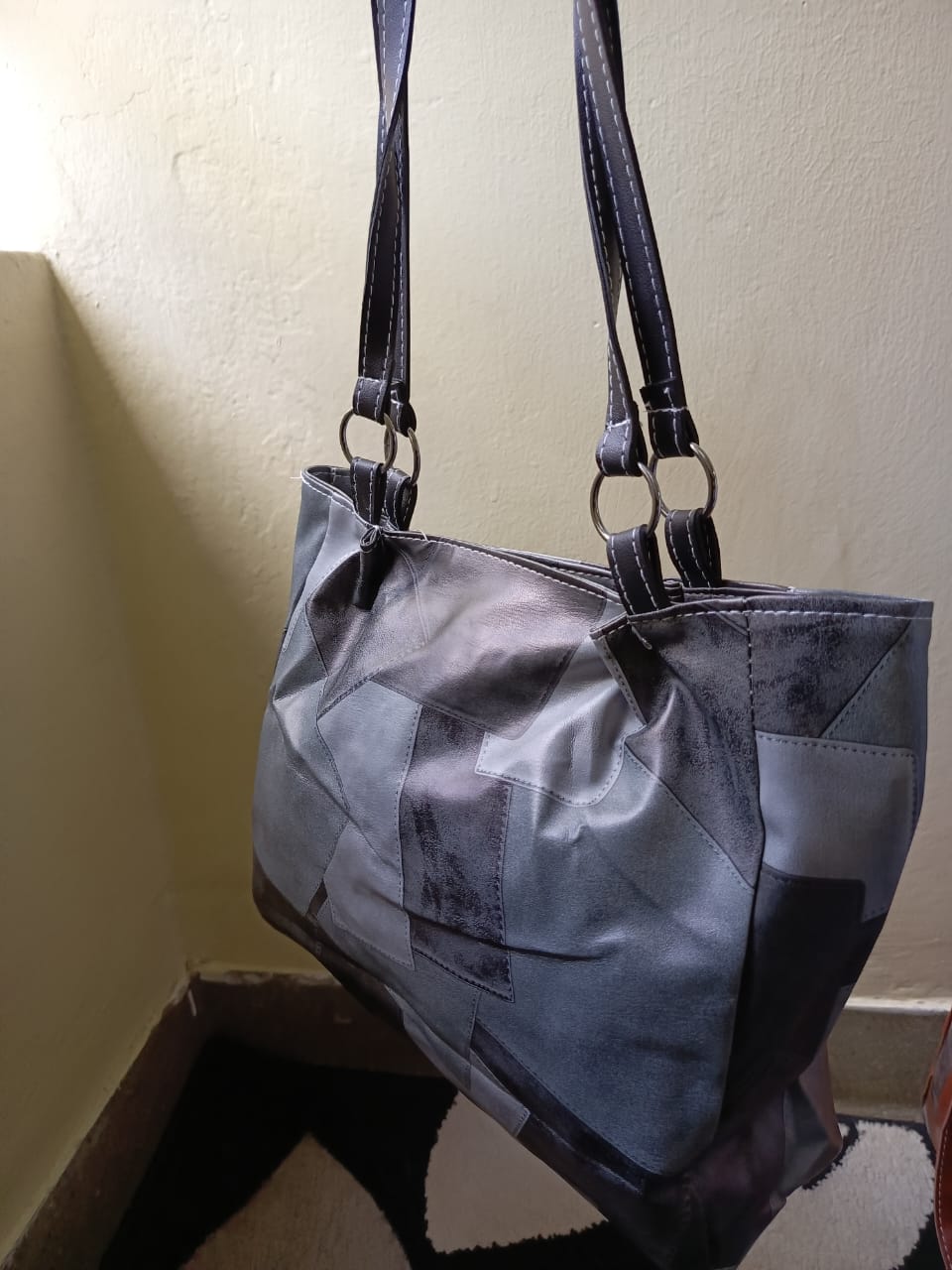 Geometry pattern solid colour underarm shoulder bags